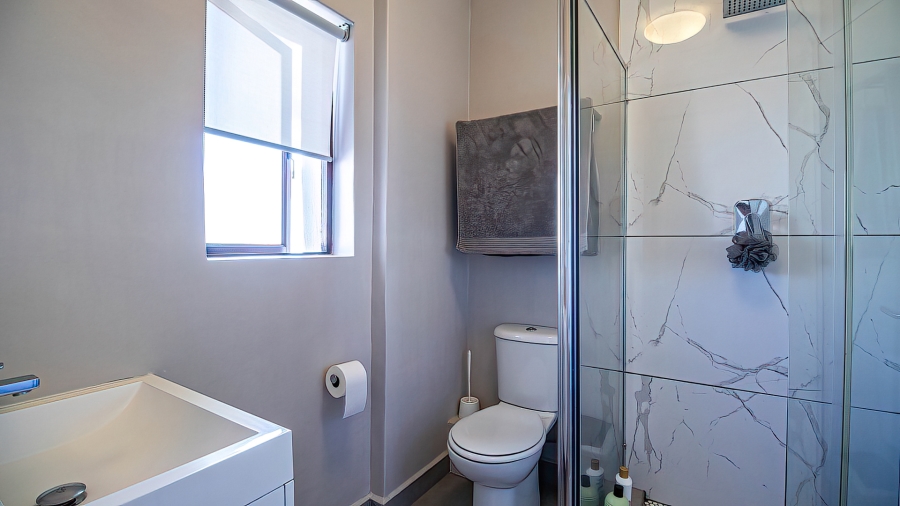 2 Bedroom Property for Sale in Piesang Valley Western Cape
